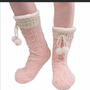 1 pair of New Jane and Bleecker slipper socks
